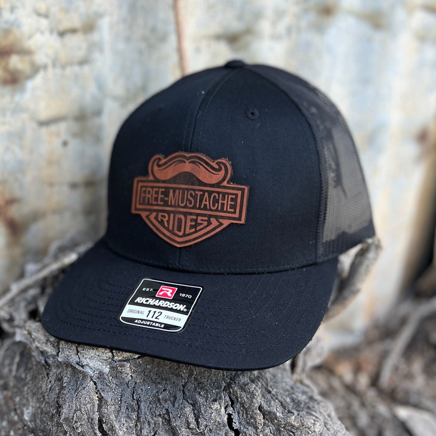 Free Mustache Rides Black/Black Richardson 112