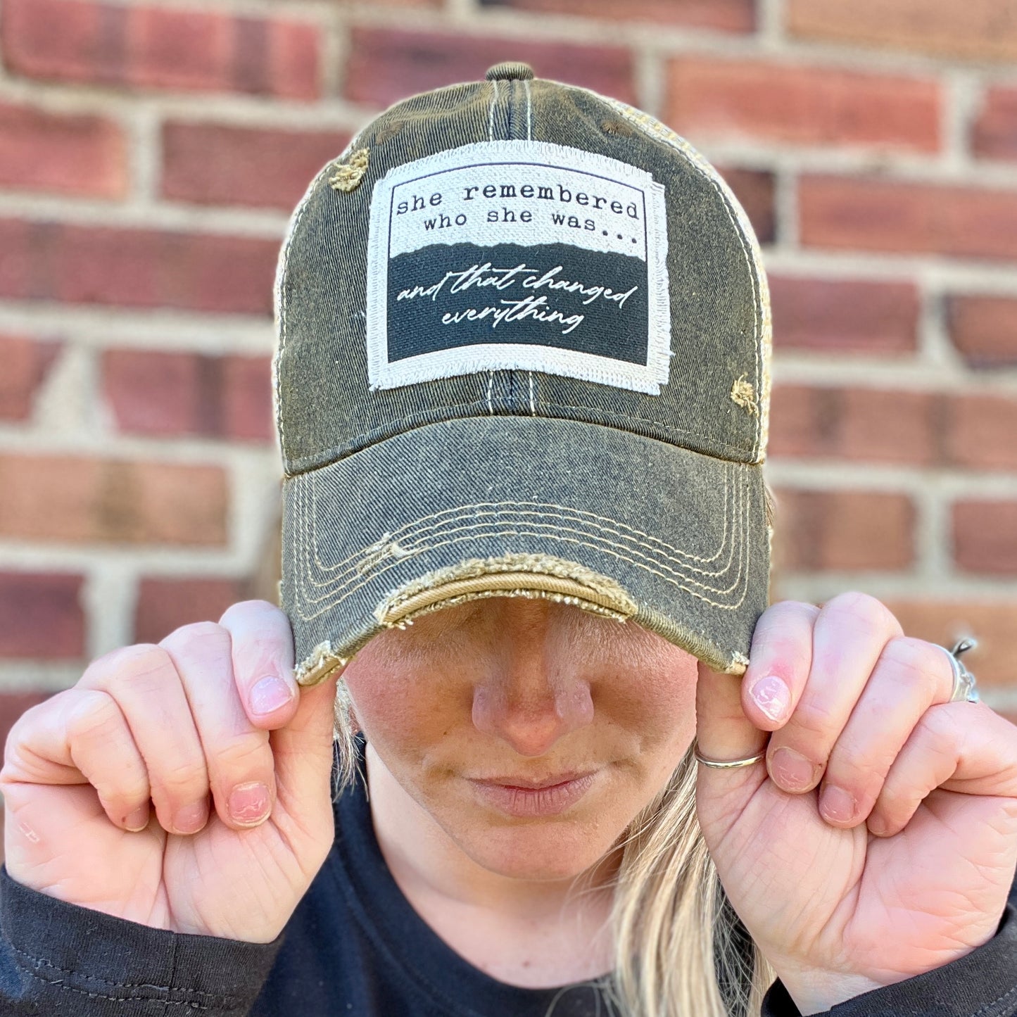 She Remembered Who She Was Black Vintage Washed Distressed Baseball Cap